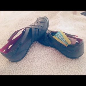 BareTraps Farrell Sandal